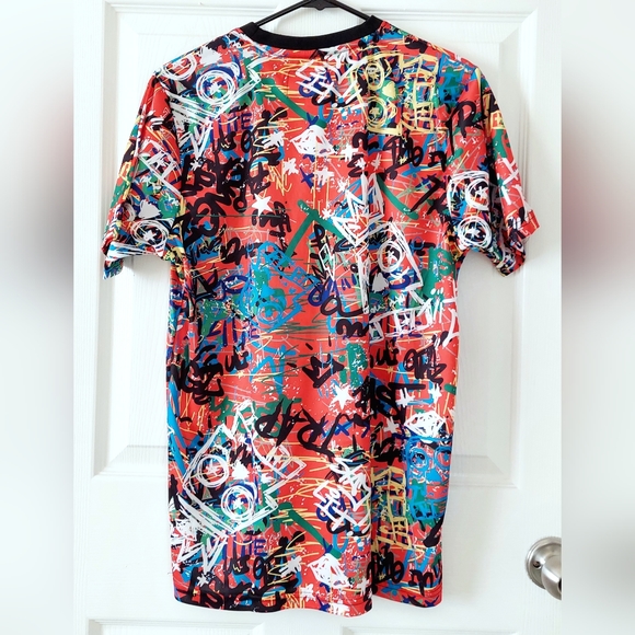 Fresh Prints of Belair Graffiti print Tee - Picture 4 of 4